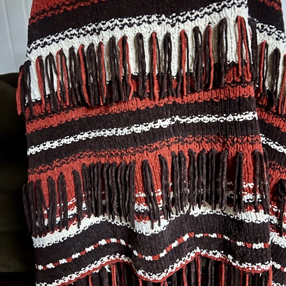 Vintage • Southwestern• Alpaca Fabric • Brown/Beige • One Size • Fringe • Poncho - Picture 11 of 14